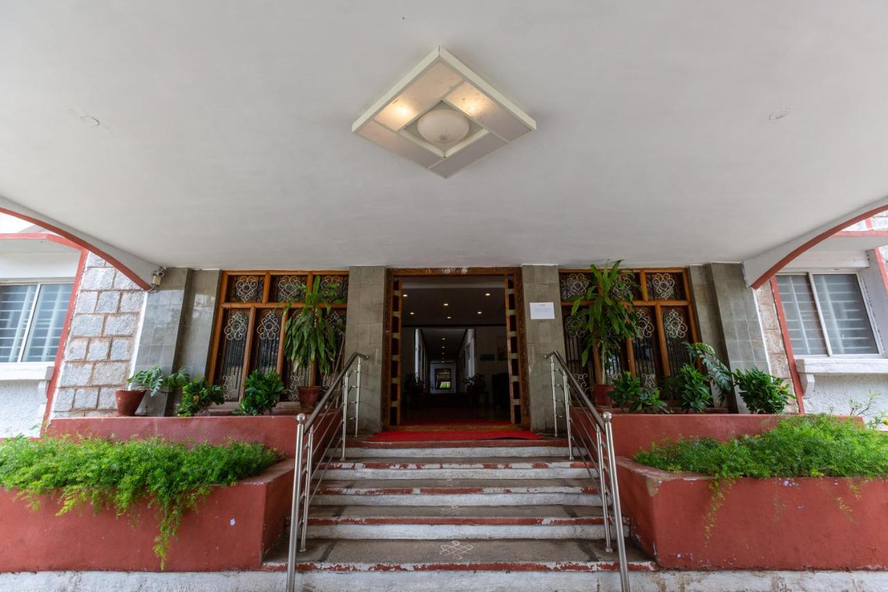 Kstdc Hotel Mayura Bhuvaneshwari Kamalapur Hampi Kültér fotó