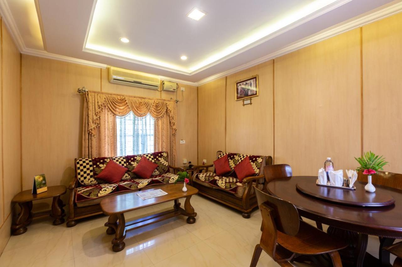 Kstdc Hotel Mayura Bhuvaneshwari Kamalapur Hampi Kültér fotó