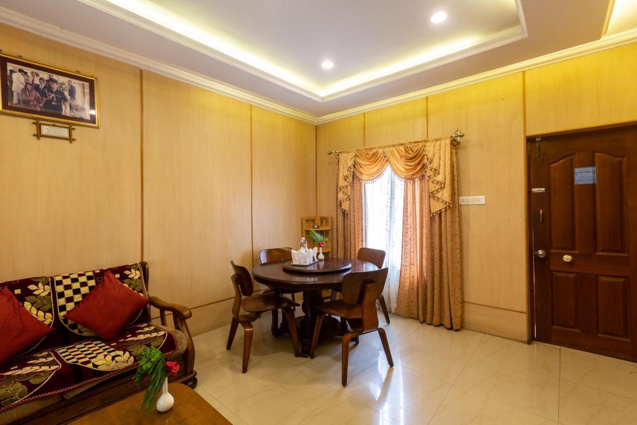 Kstdc Hotel Mayura Bhuvaneshwari Kamalapur Hampi Kültér fotó