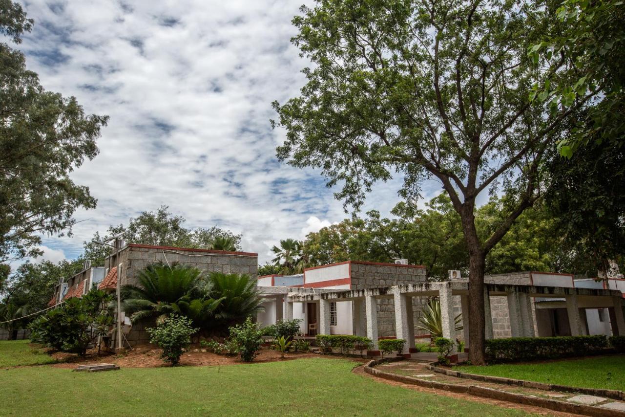Kstdc Hotel Mayura Bhuvaneshwari Kamalapur Hampi Kültér fotó