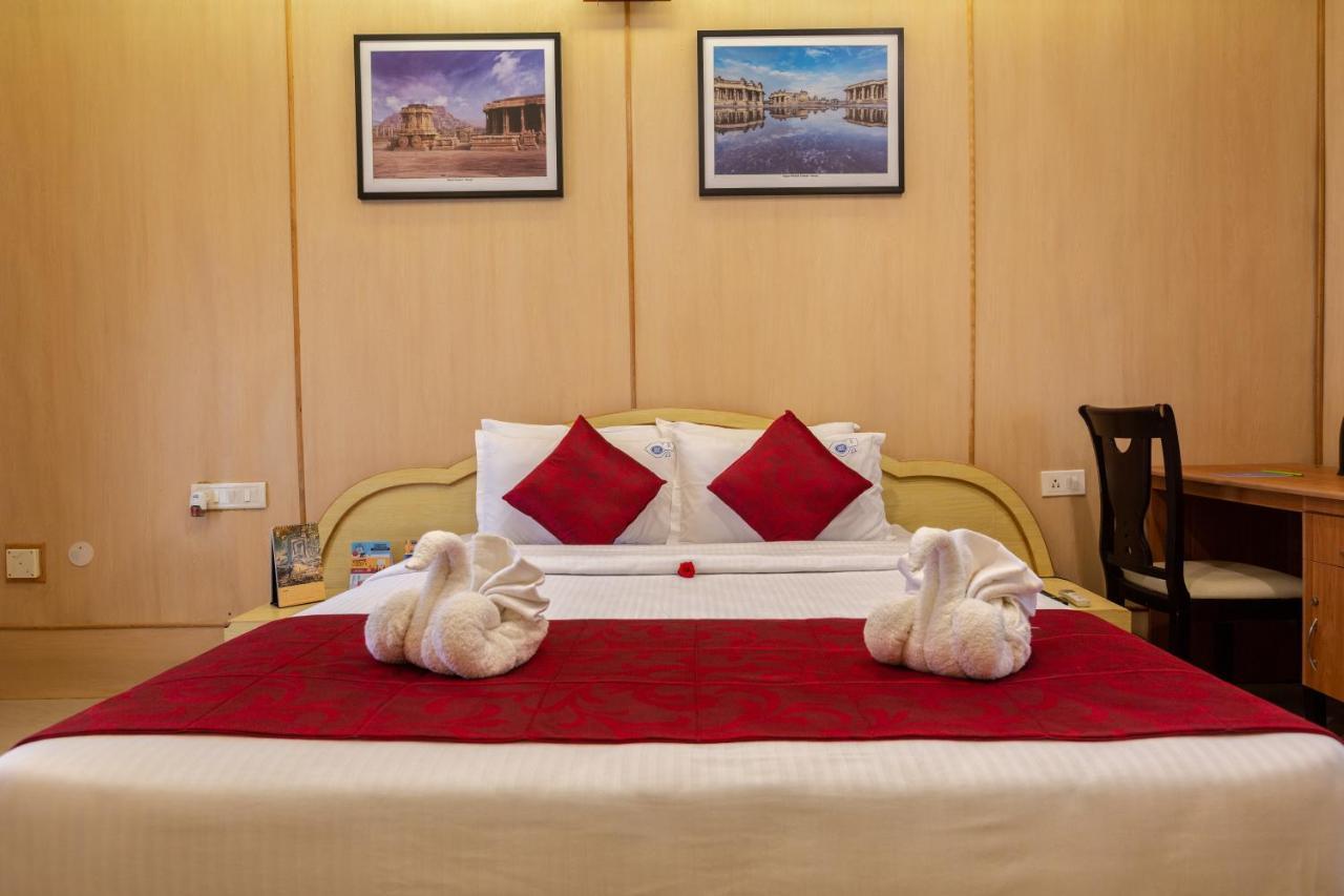 Kstdc Hotel Mayura Bhuvaneshwari Kamalapur Hampi Kültér fotó
