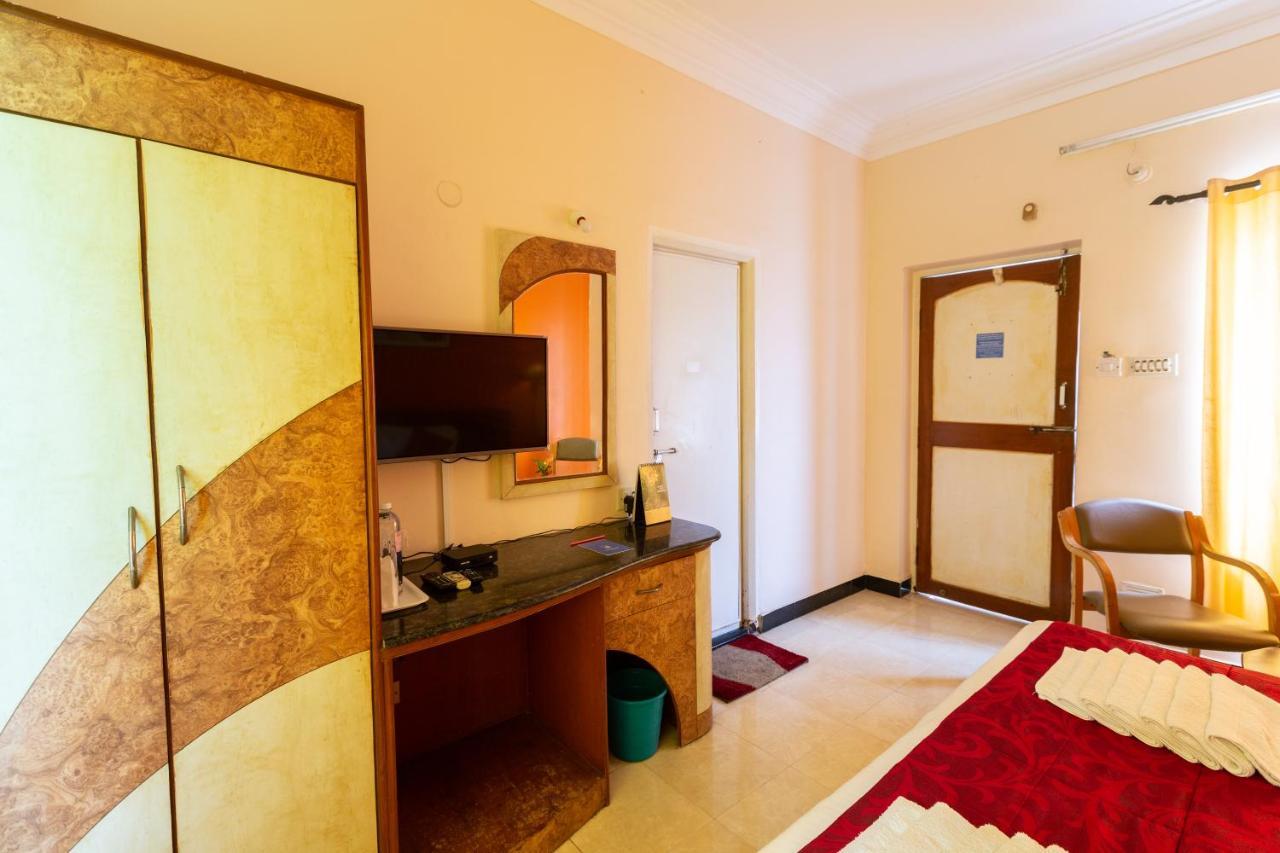 Kstdc Hotel Mayura Bhuvaneshwari Kamalapur Hampi Kültér fotó