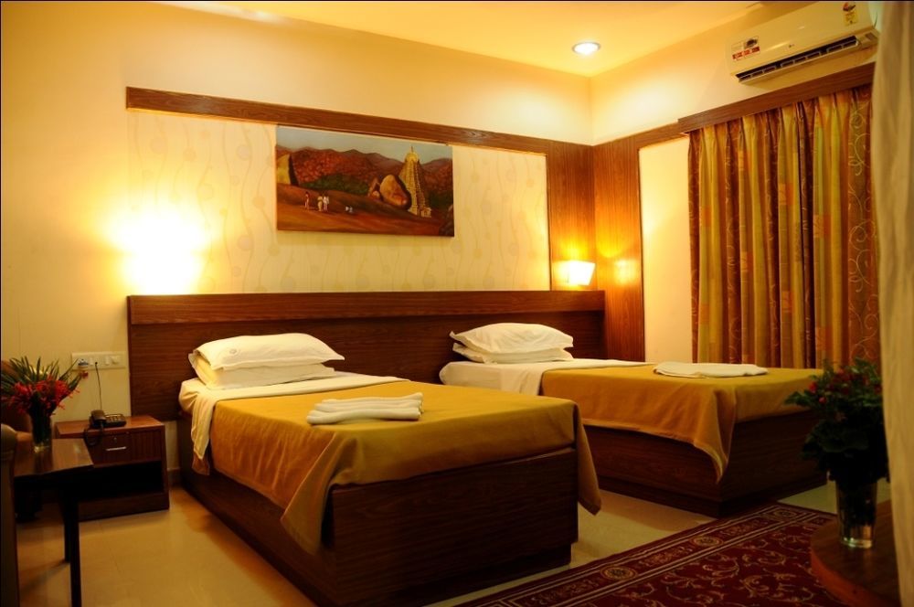 Kstdc Hotel Mayura Bhuvaneshwari Kamalapur Hampi Kültér fotó